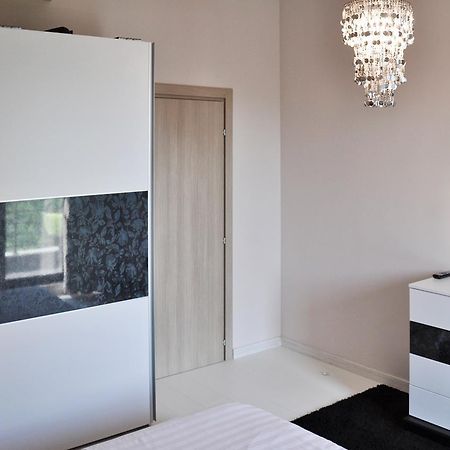 Antos Deluxe Apartment Constanţa Exterior foto